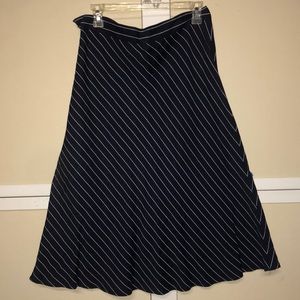 #1655 Navy blue pinstriped full A skirt David Dean sz 12